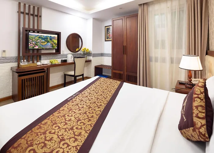Paris Luxury Hotel & Apartment Nha Trang
