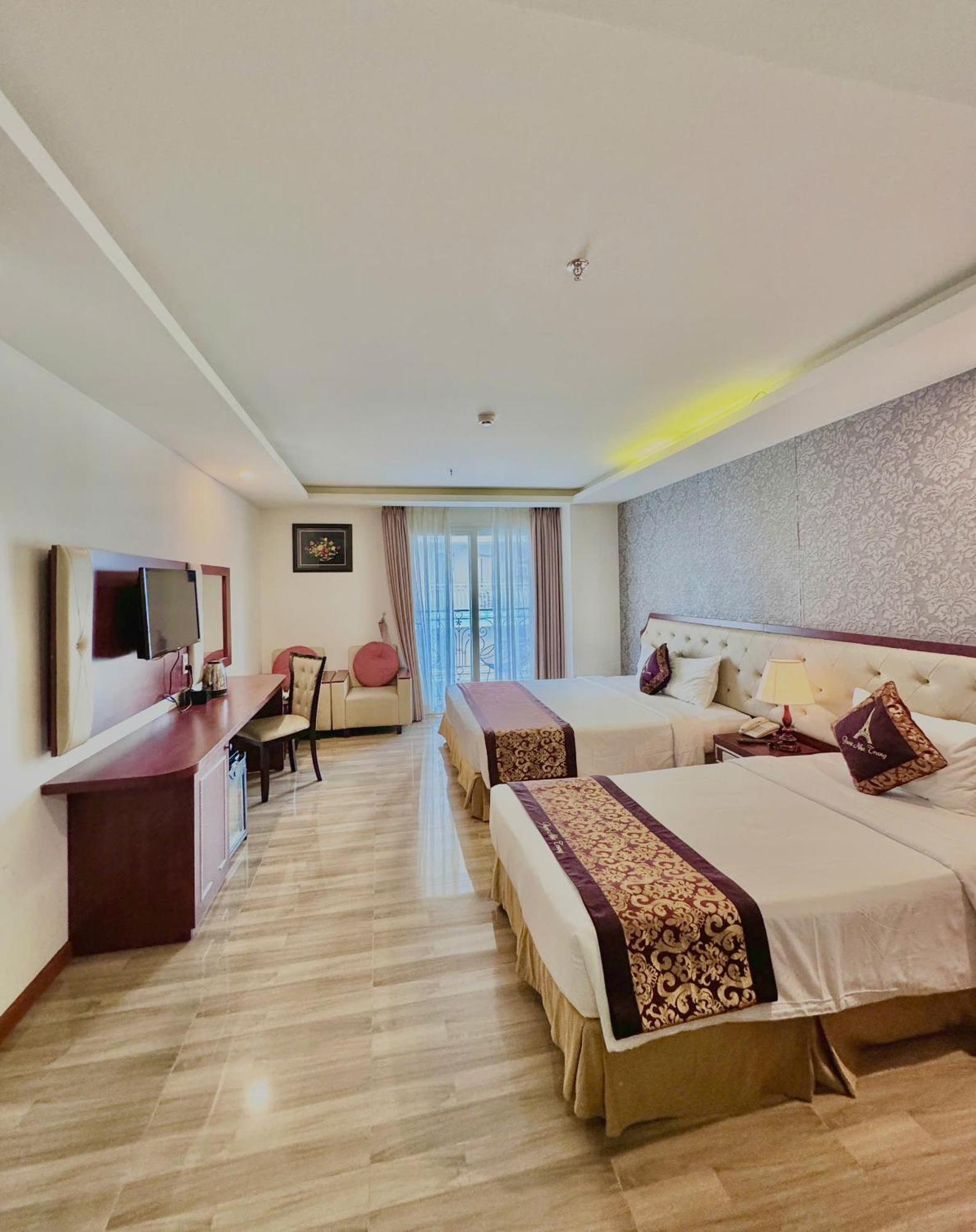 Paris Luxury & Hotel Nha Trang